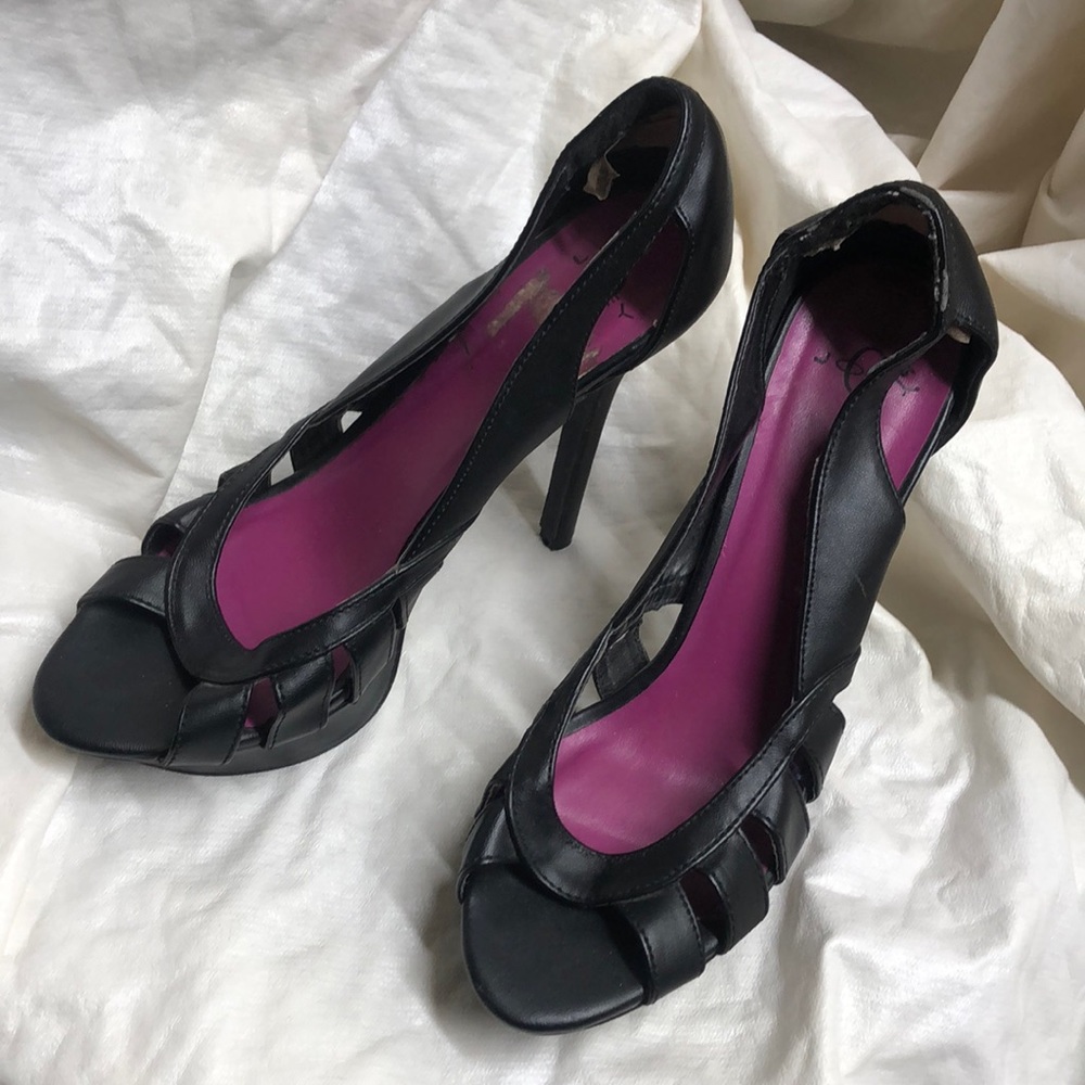 Platforms by Joey O black leather like fabric open toe 8m